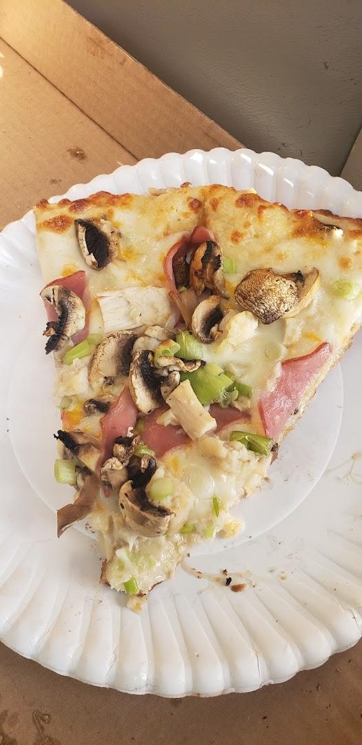Scroungy Moose Pizza